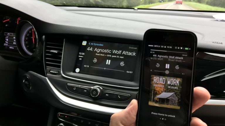 Как да не ви прилошава от iPhone или iPad в кола