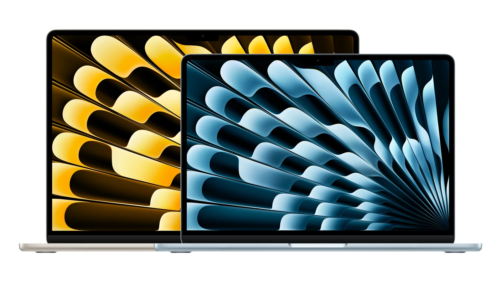 MacBook Air 15 инча в Starlight и MacBook Air 13 инча в Sky Blue